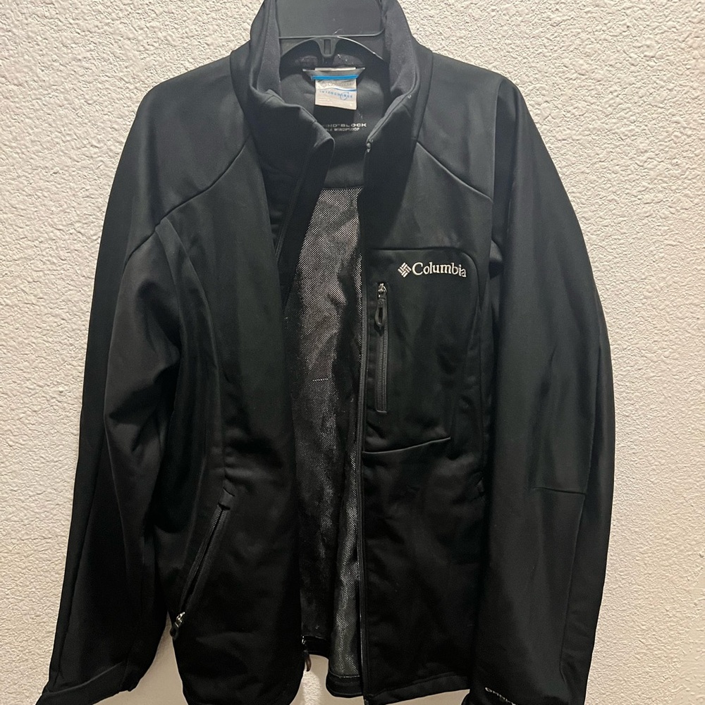 Columbia Men's Black Performance Jacket
